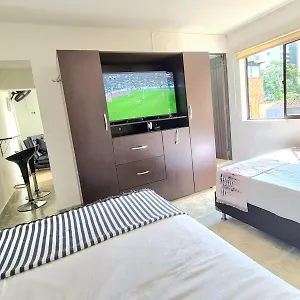 https://cozy-apartment-in-the-poblado-san-lucas-104a.colombiamedellinhotels.com